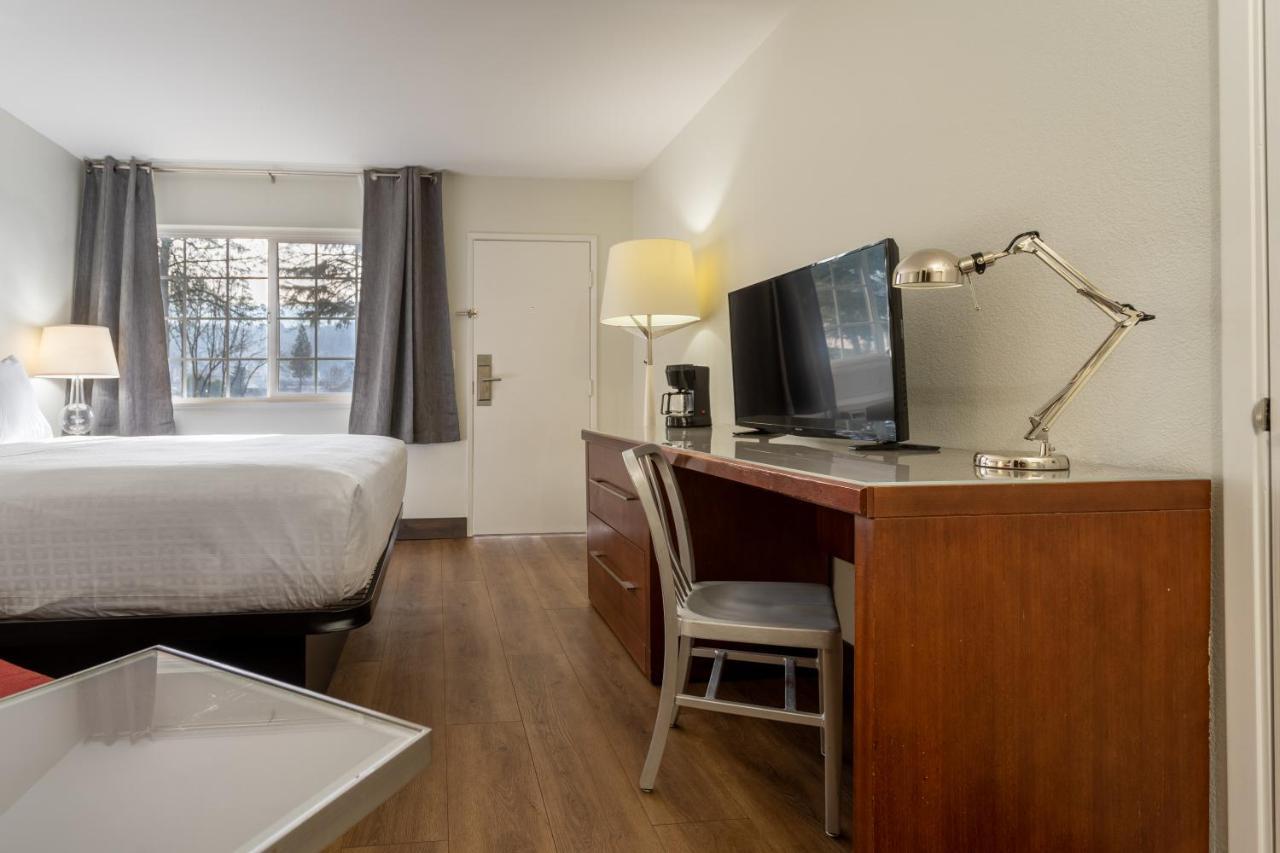 Riverfront Inn Roseburg Luaran gambar